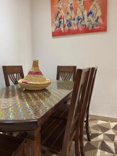 Central Deluxe Apartment - 1