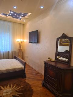 Яворницького 83 Серова Центр 2 кв Люкс - 9