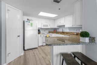 Phoenix East Unit 703 - 7