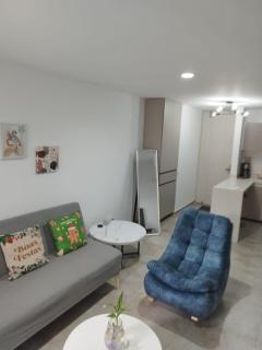 Cómodo apartaestudio - nuevo - excelente ubicación - 3