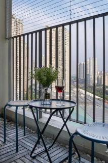 Amazing Capacious 2 BR condo in T1 Masteri Thao Dien - 1