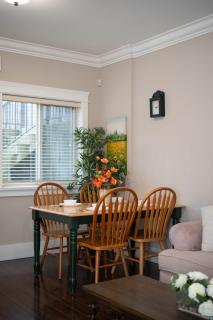 Cozy 3 BR Suite Ideal for Families and Groups - 6