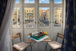 Birgu Square Townhouse, Rooftop & 3 Bathrooms - 6