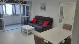 Piso con ParkinPrivado y A10minutosdelaplayaandando - 0