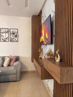 Central Deluxe Apartment - 6