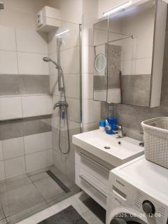 2 rooms, living room apartment with elevator - 3