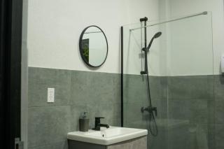 Luxury Sky Group Studio Apartment with Free Gym & 2 Pools - 4