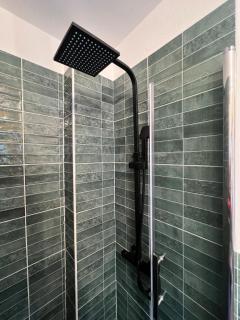 Cosy Mountain Ski Escape Newly Renovated - 2