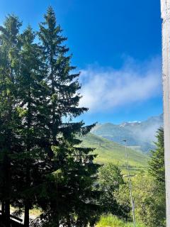 Cosy Mountain Ski Escape Newly Renovated - 2