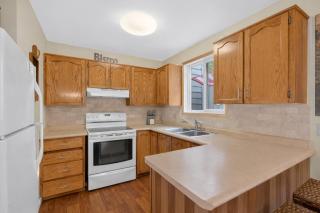 Wasaga Beach Family Oasis and Ski Escape - 5