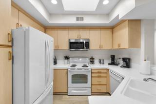 The Nautilus Waterfront Retreat Marina View, Pool Sauna Gym Jacuzzi - 7