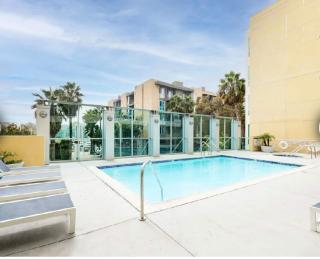 The Nautilus Waterfront Retreat Marina View, Pool Sauna Gym Jacuzzi - 9