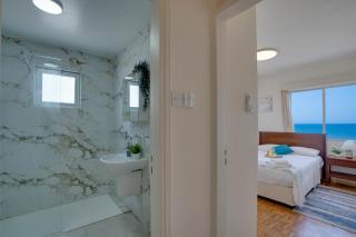 Makenzy Sandy Beachfront Paradise - Larnaca - 1