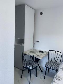 Tin-Nik Apartments - 3