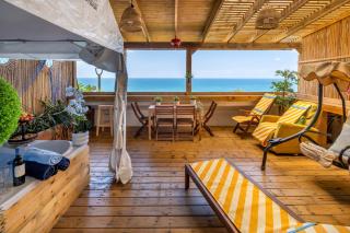 קסם על הים- דירות נופש עם ג'קוזי פרטי ונוף פרטי לים - 0