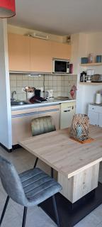 Rénové avec goût studio Gaëlle 50m des cures jolie vue dégagée balcon wifi - 1