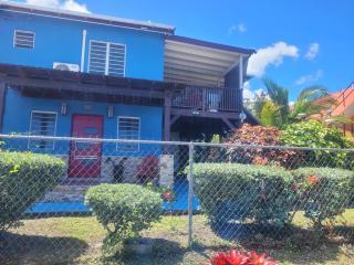 Silverbuttons Apartments & Eats - 0