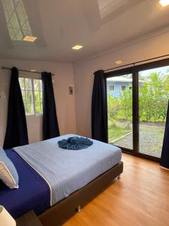 Cosmic Crab Resort - 7