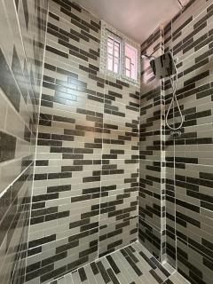 Cuarto cerca del metro cincuentenario - 5