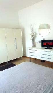 ᑕᗩSᗩ ᗰᗩᖴᗩᒪᗪᗩ Vicino alla stazione e al centro storico, posto auto interno - 3