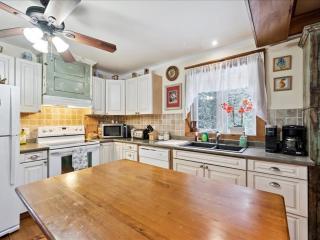 Three Bears Cottage Pike Bay - 4