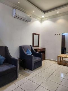 منازل طرف الطريق - 4