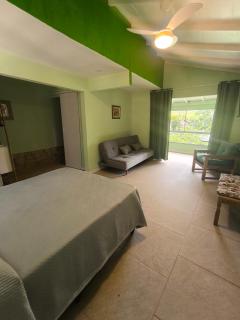 Flat e suítes com cozinha e churrasqueira - 9