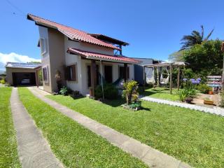 SOBRADO COM PISCINA - 9