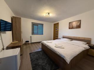 Casa Lupilor Transfăgărășan - 8