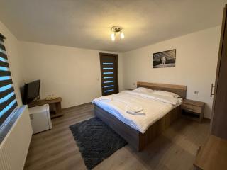 Casa Lupilor Transfăgărășan - 6