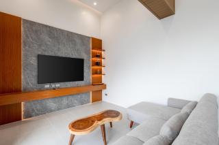 Phuket Tropical Pool Villa - 4