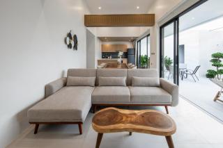 Phuket Tropical Pool Villa - 2