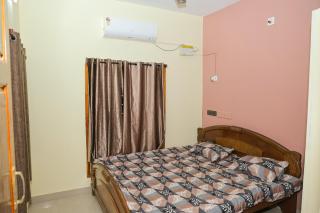 Wavenest - Beachfront Villa at Pearl Beach ECR - 1