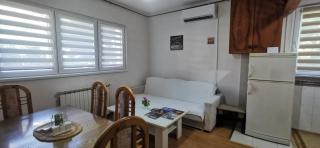 2 BDR Family Apartment In Sarajevo - Free Parking - Sarajevo - 0