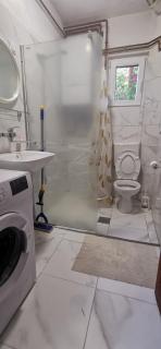 2 BDR Family Apartment In Sarajevo - Free Parking - Sarajevo - 1