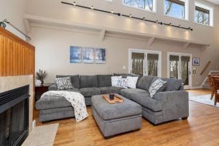 5BR House-Hot Tub-Close to Slopes! - 0