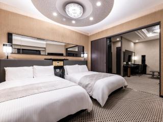 APA Hotel & Resort Osaka Umeda Eki Tower - 5