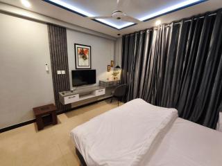 Modern Studio Apartment with All Comforts - 3