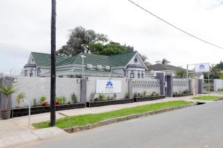 Riveria Guest Lodge and SPA - 9