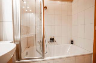 Turuwang Penthouse by HomeFlow - 2