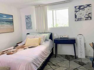 Peaceful home in Santa Monica beach city - 7