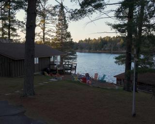 6 Bdrm 12 Guest LakeHouse on 1,000 ft Sandy Shore - 6