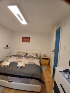 HOLIDDAY HOUSE THE LUx - 8