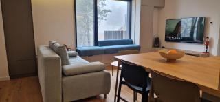 Eleven Twelve Residence - 4