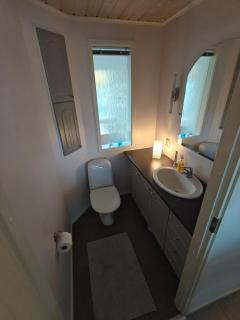 Arctic treehouse - 6