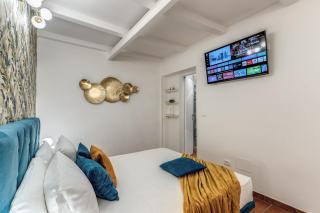 Colosseum Royal Apartment - Rome - 4