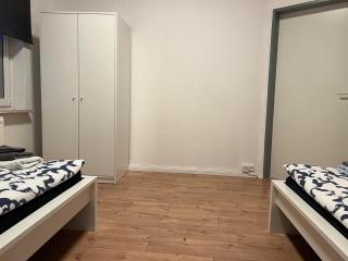 Praktisches Monteur Apartment in zentraler Lage funktional & Simpel - 9