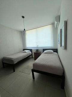 Playa Blanca Apartment with Stunning Pool View - 7