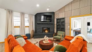 Luxury 4BR OKC Retreat w Hot Tub & Firepit - 2