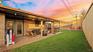 Luxury 4BR OKC Retreat w Hot Tub & Firepit - 5